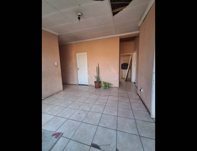 8 BEDROOM HOUSE FOR SALE IN PEACEHAVEN